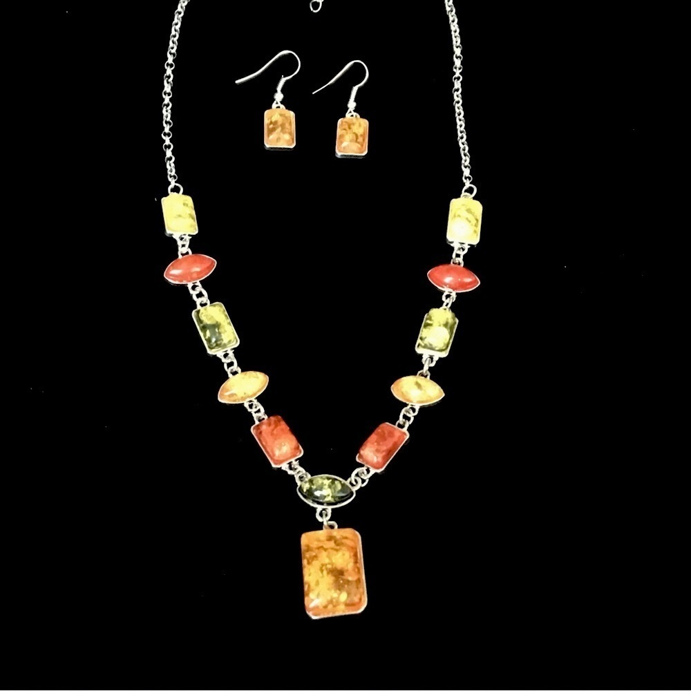 Vintage Necklace and Earrings Set